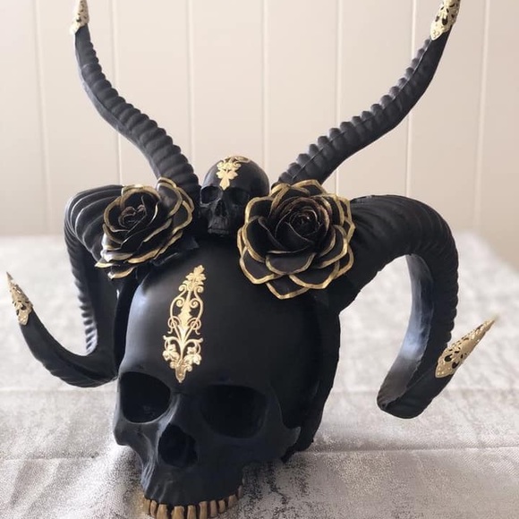 Meet your Posher, Danielle - Picture 1 of 1